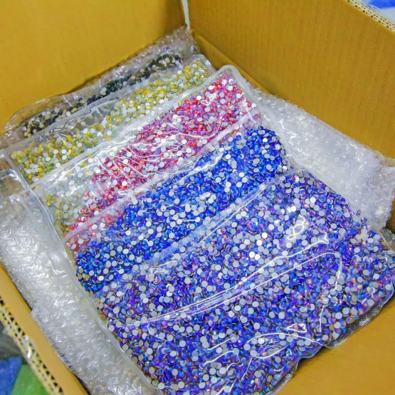14400 Bulk Wholesale Glass ss20 Crystal AB Flat Back rhinestone 14400 Bulk Wholesale Glass ss20 Crystal AB Flat Back rhinestone